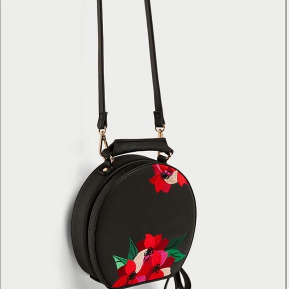 Zara embroidered oval city bag - Picture 5 of 7